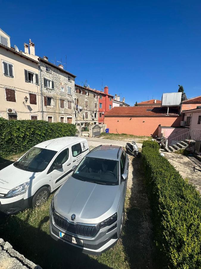Apartment Luka Ровин Екстериор снимка