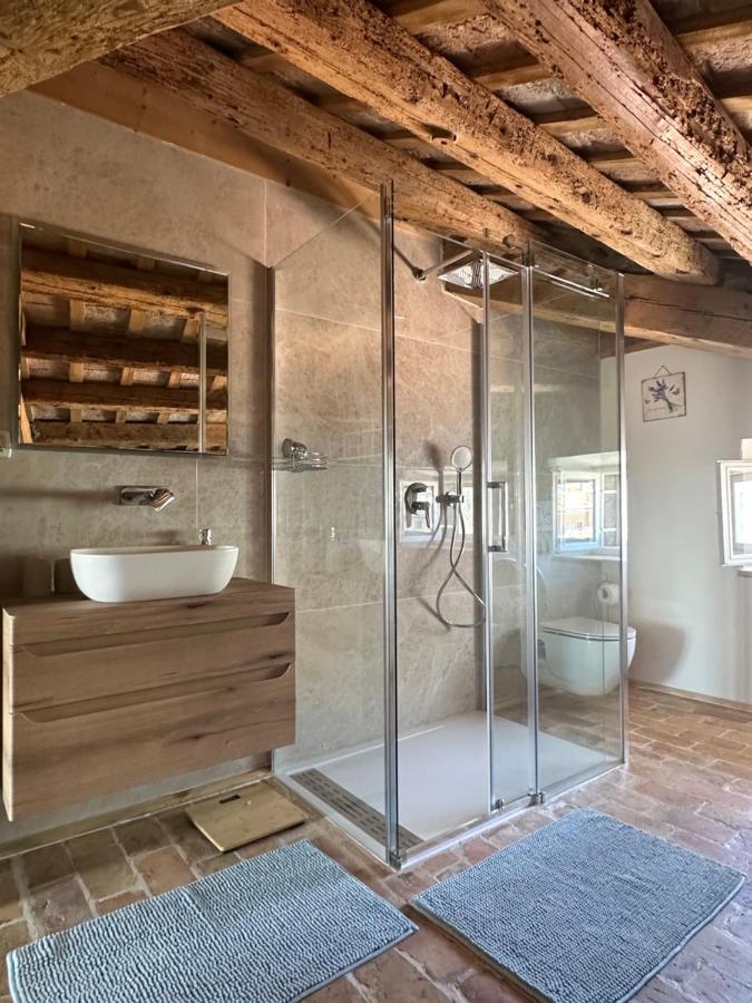 Apartment Luka Ровин Екстериор снимка
