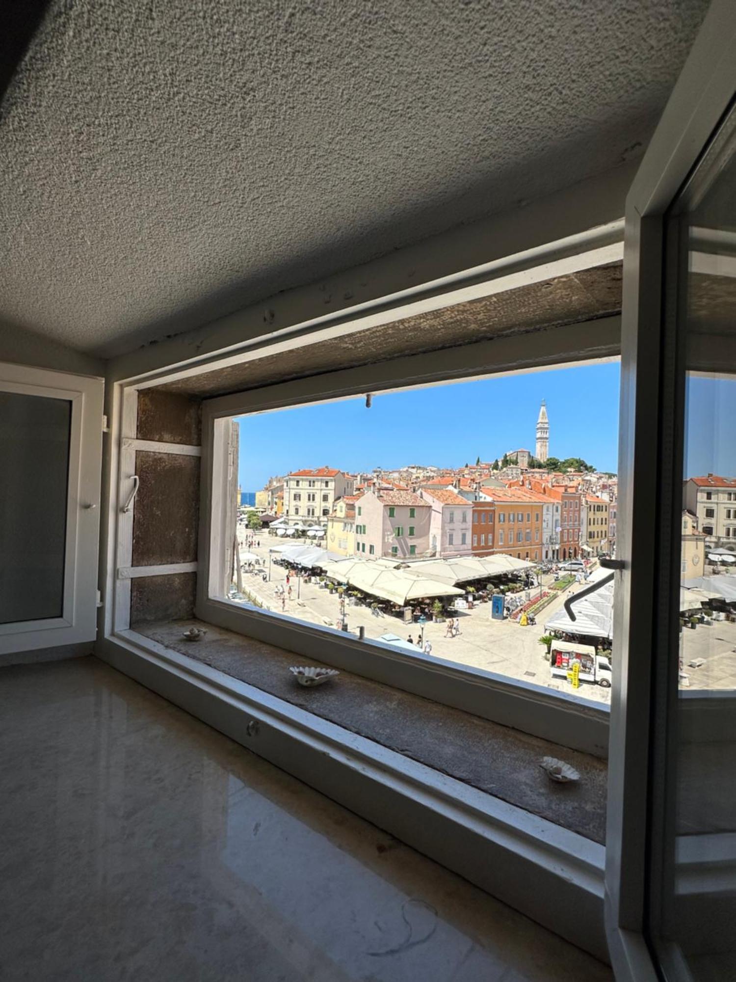 Apartment Luka Ровин Екстериор снимка