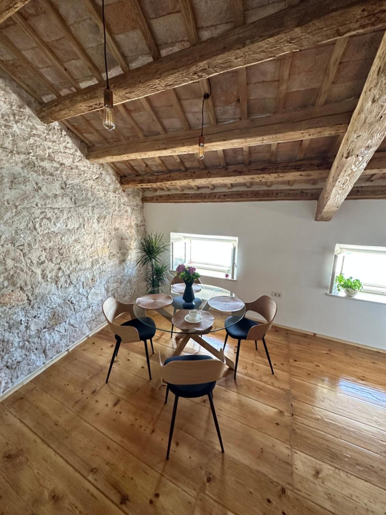 Apartment Luka Ровин Екстериор снимка